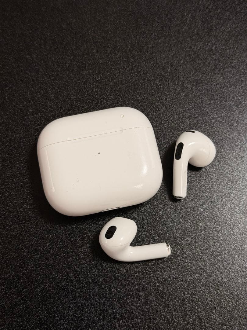 AirPods（第3世代）本体 充電ケース付き
