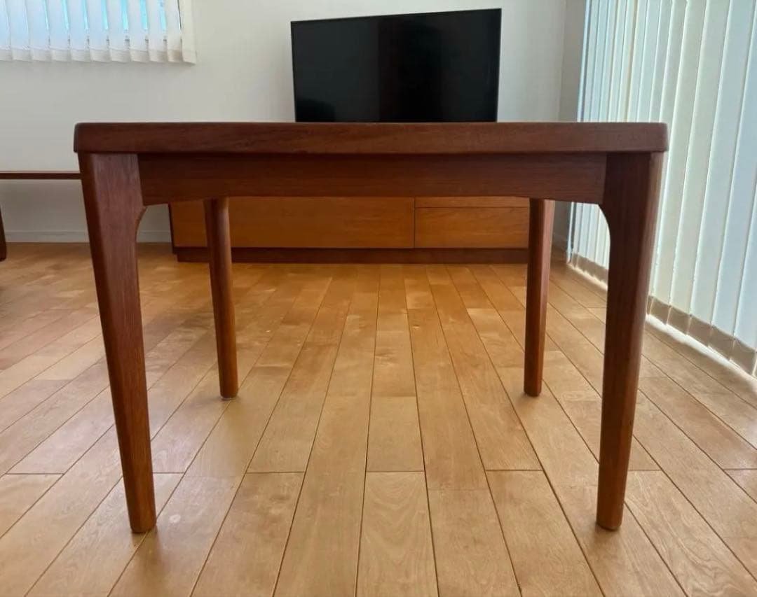 デンマーク 北欧家具 ヴィンテージ ローテーブ ルCHLOROS クロロス 購入