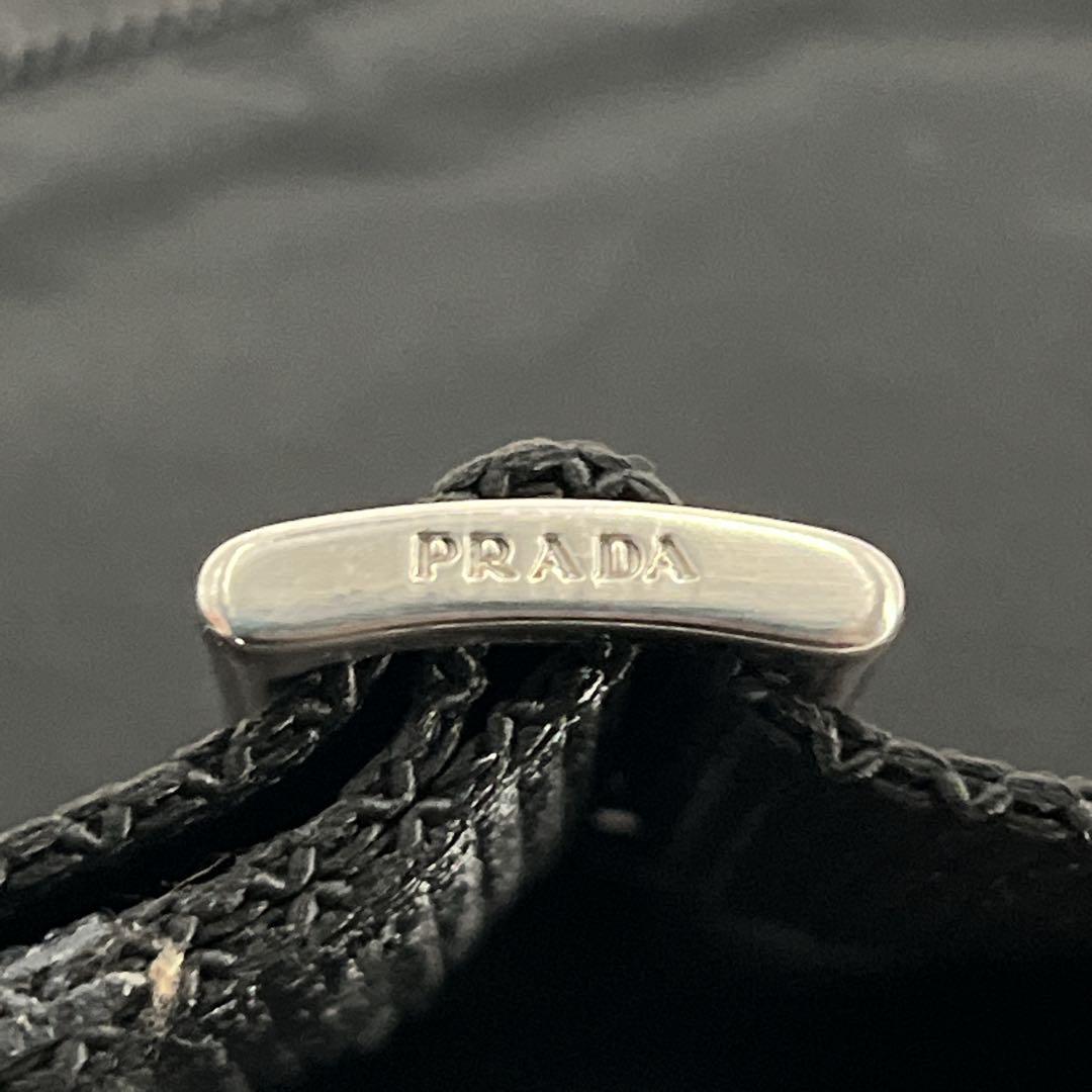 プラダ　カメラバッグ　ショルダーバッグ　三角ロゴ　横型　ナイロン　レザー　y2k