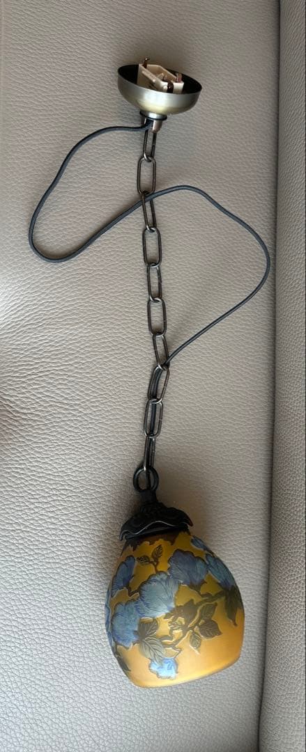 アール・ヌーヴォー風ペンダントライト