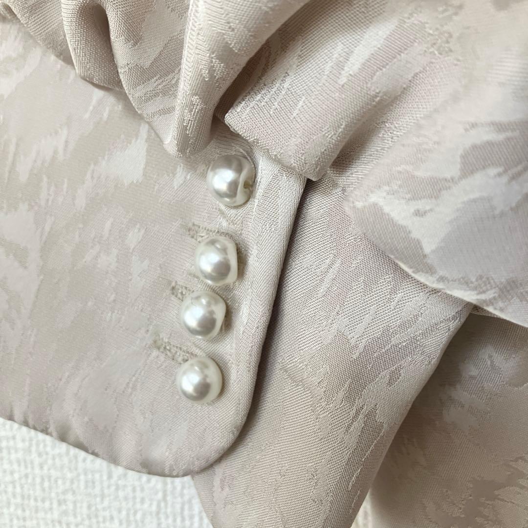 人気　美品　エトル　ミアンダリングウエストタックフレアドレス　ベージュ　M