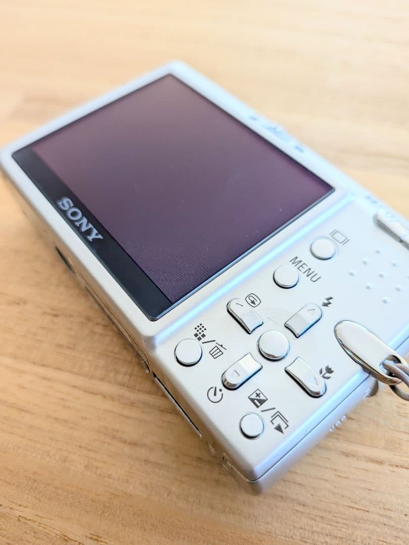 SONY Cyber−Shot DSC-T10 デジタルカメラ　美品