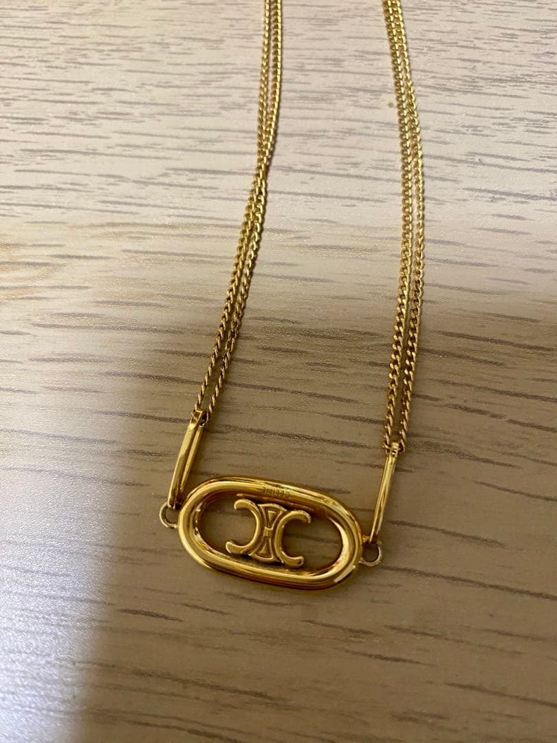 百*瀬様 CELlNE セリーヌ トリオンフ ロゴ ネックレス ゴールド