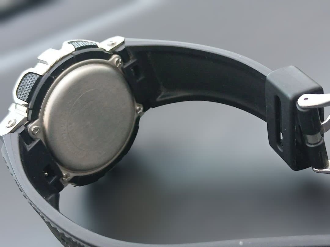 G-SHOCK デジタル腕時計 シルバー/ブラック GM-110