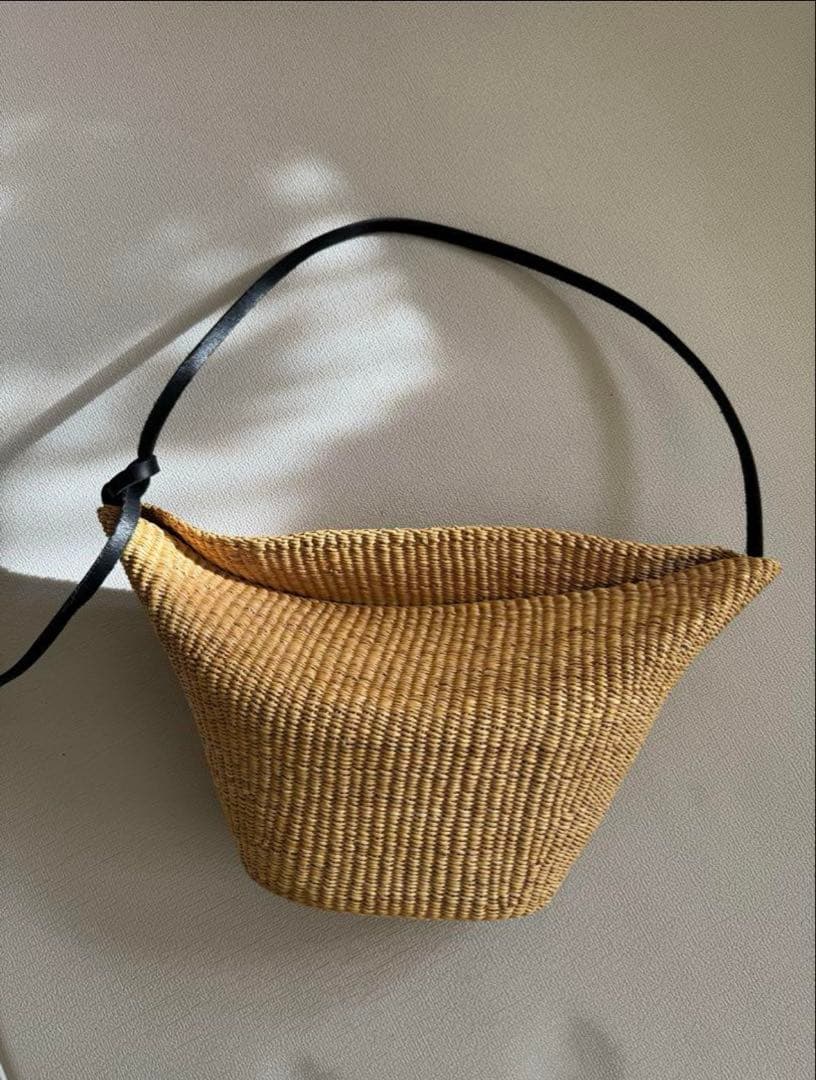 INES BRESSAND MINI CROISSANT M ショルダーバッグ