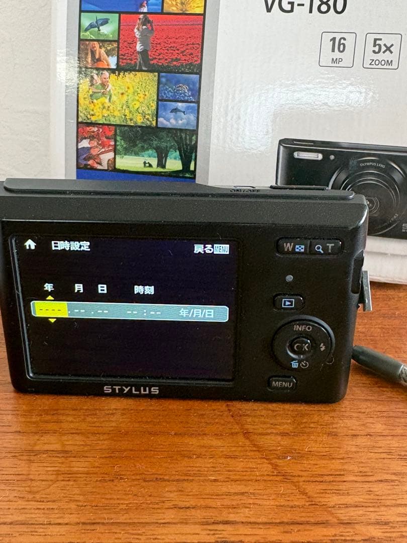 デジタルカメラ OLYMPUS STYLUS VG-180 16MP