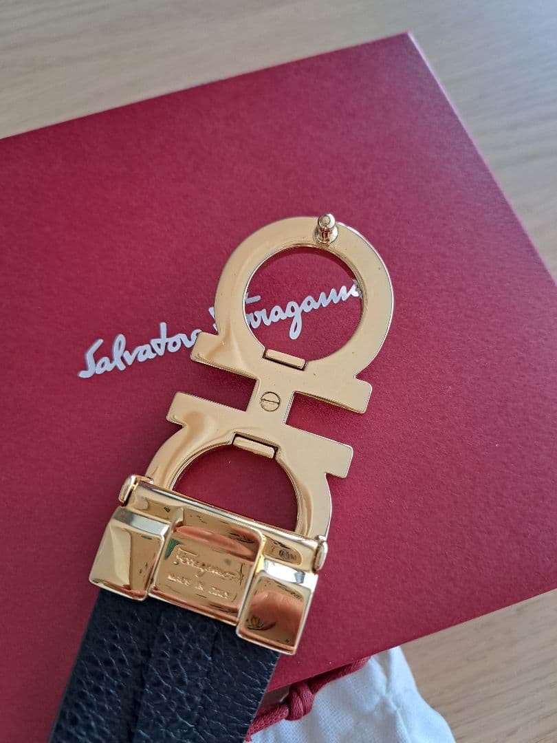 Salvatore Ferragamo リバーシブル ベルト