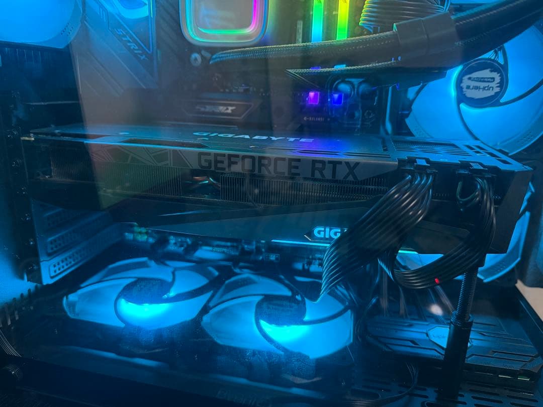 グラフィックボード・グラボ・ビデオカード GIGABYTE GEFORCE RTX 3090 OC EDITION 24G