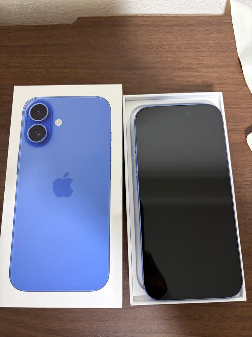 iPhone16 ウルトラマリ　256g
