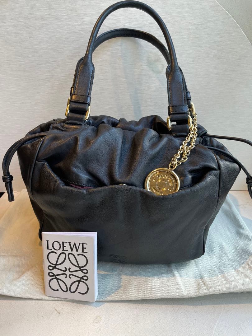 【美品】LOEWE ナッパレザー アナグラム　ハンドバッグ ブラック 黒