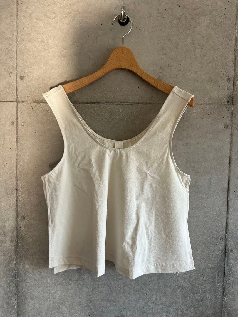 lululemon ストレッチタンクトップ ホワイト　新品未使用