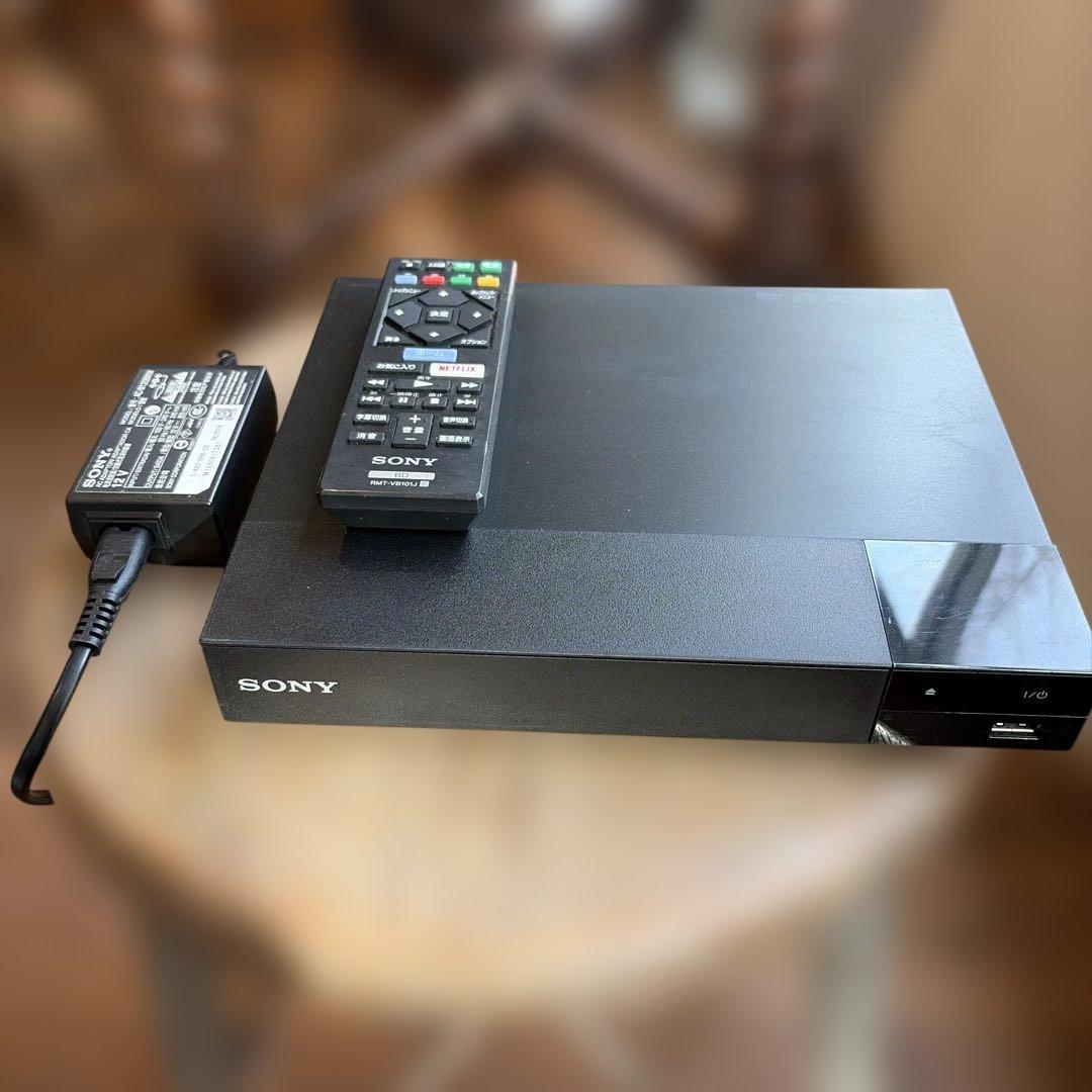 SONY ブルーレイプレーヤー 本体とリモコン付き