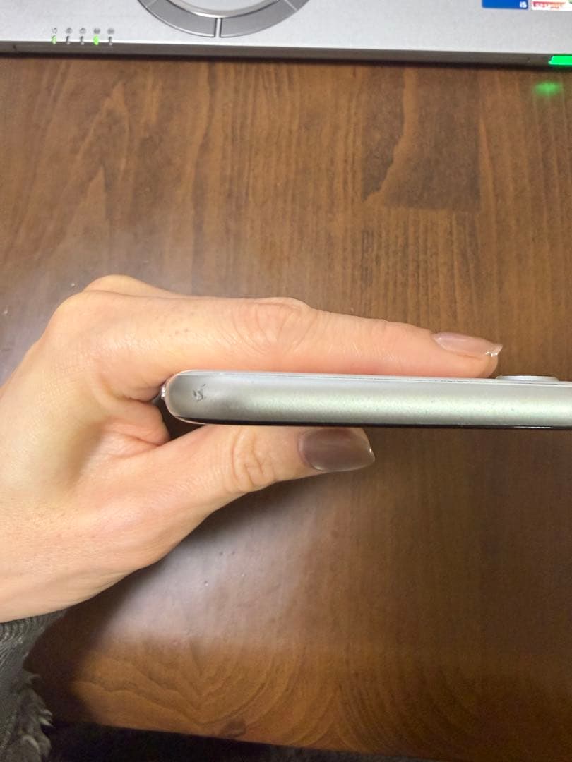 iphone se 第2世代 64gb