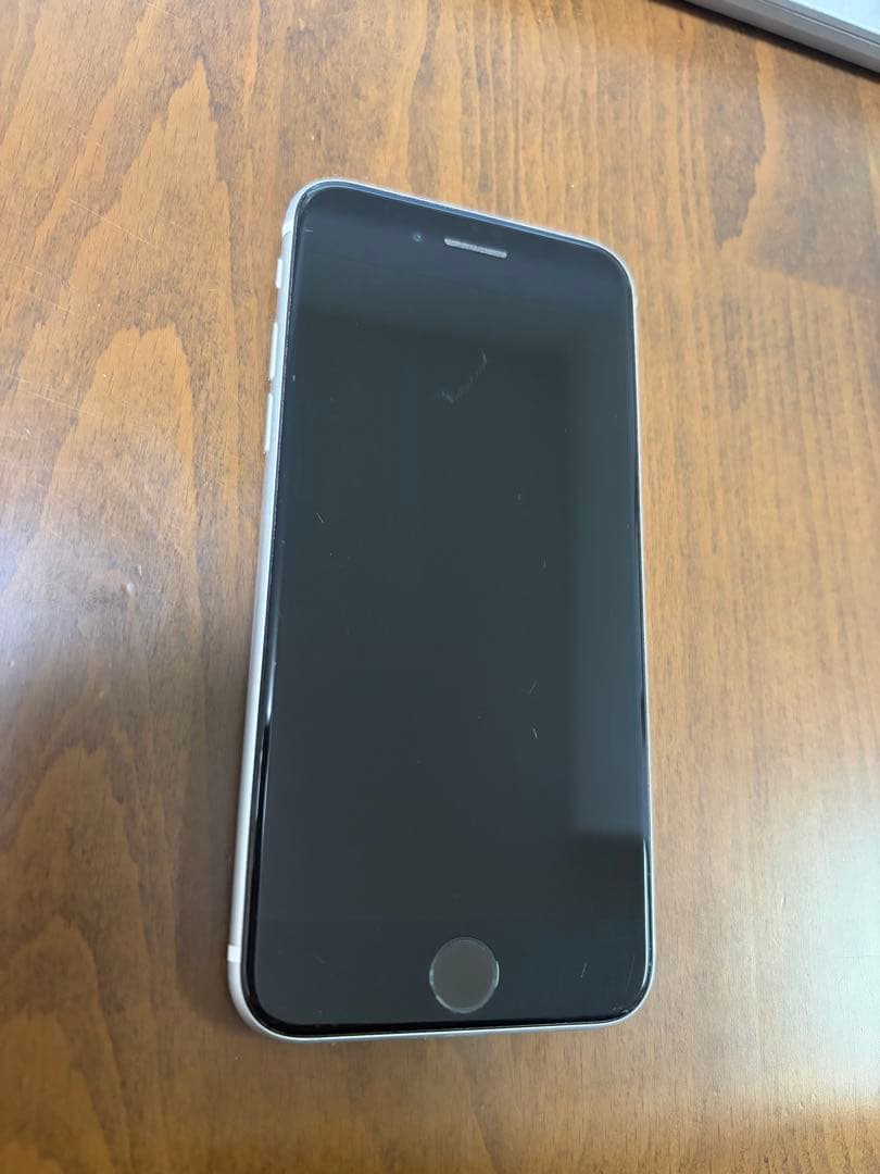 iphone se 第2世代 64gb