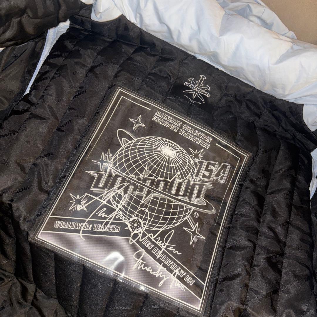 UNKNOWN LONDON ダウンジャケット ストーン付き