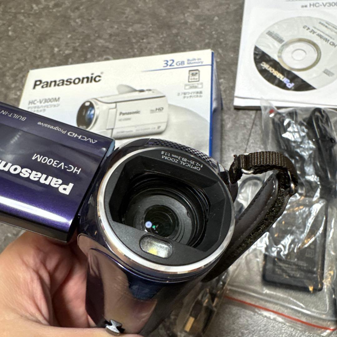 【良品】Panasonic HC-V300M　ビデオカメラ