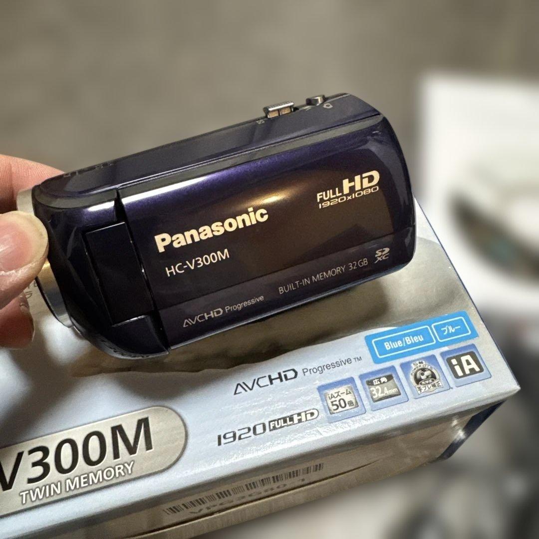 【良品】Panasonic HC-V300M　ビデオカメラ