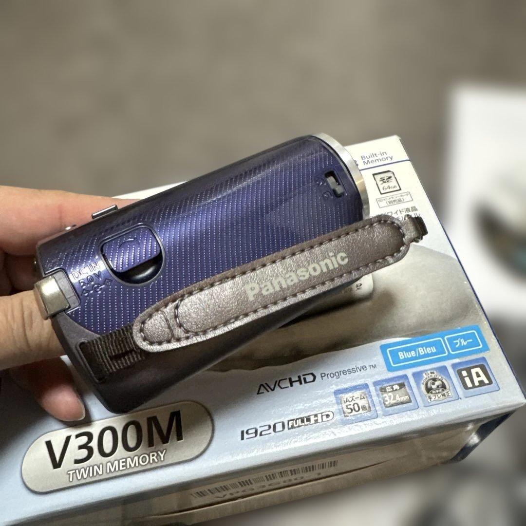 【良品】Panasonic HC-V300M　ビデオカメラ