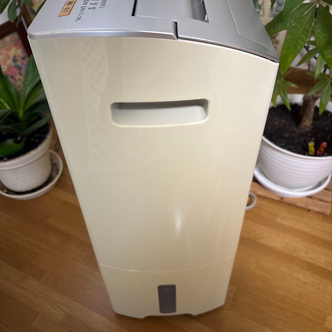 Panasonic ハイブリッド除湿機 ナノイー