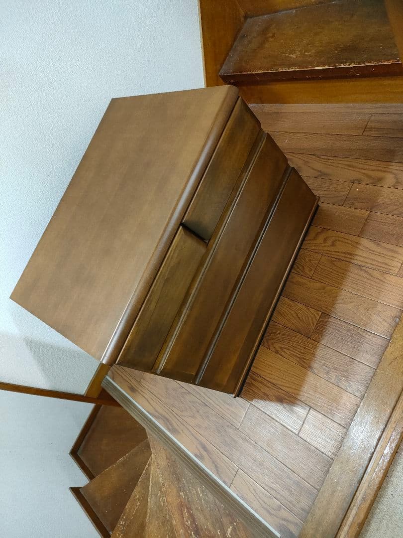【カリモク】【ずっしり重い】【高級家具】小型箪笥　小物収納　ローチェスト