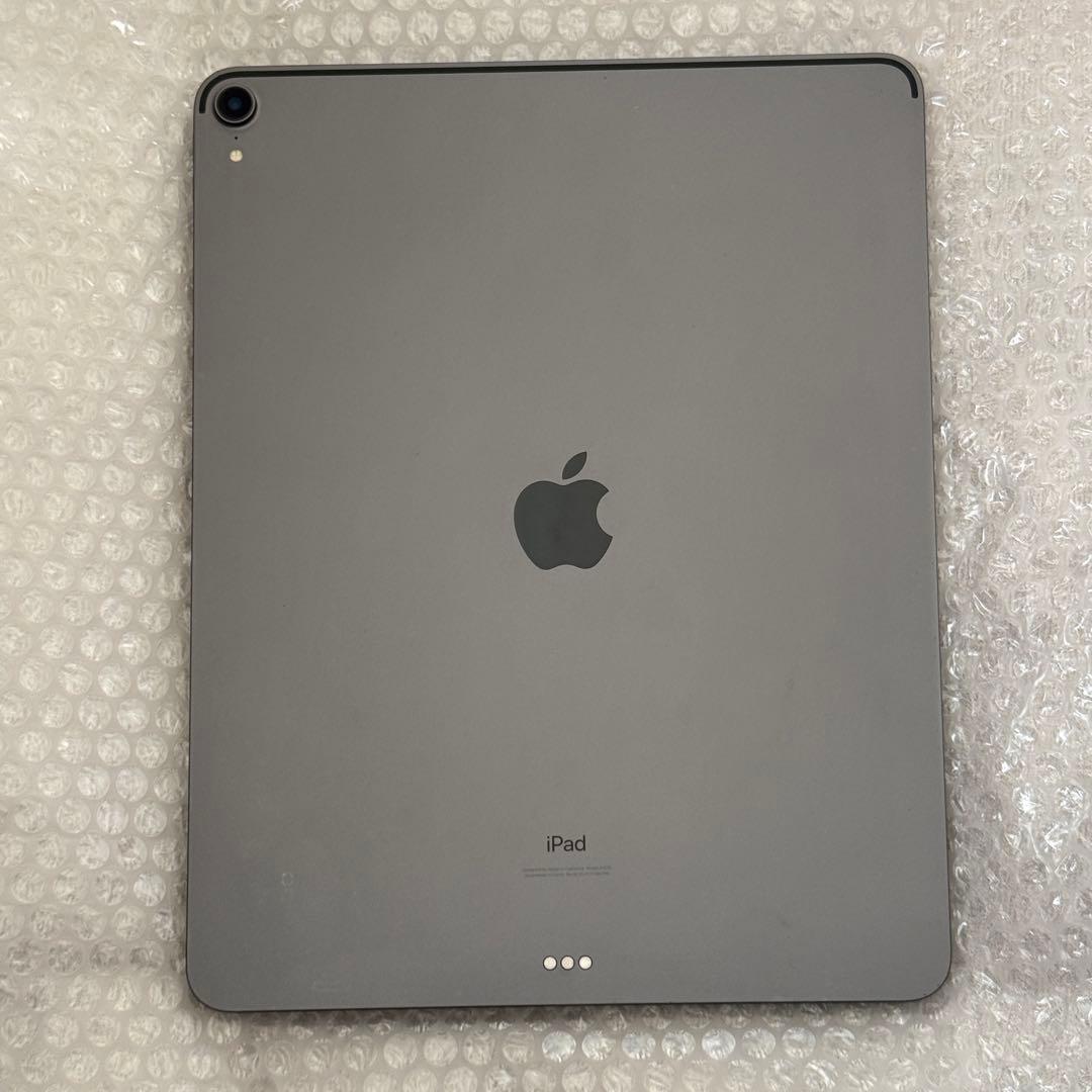 iPad Pro 12.9インチ 第3世代 256GB Wi-Fi カバー付き