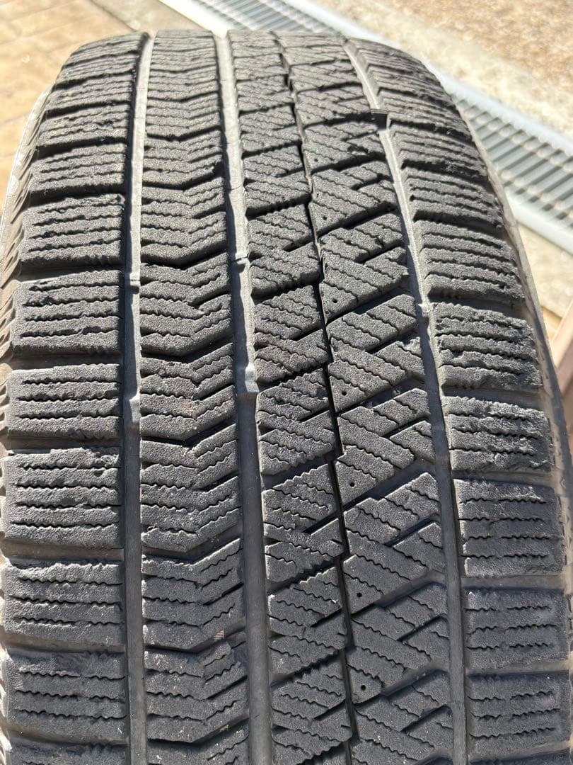 プリウスα　ブリヂストン スタッドレスセット 16インチ 205/60R16