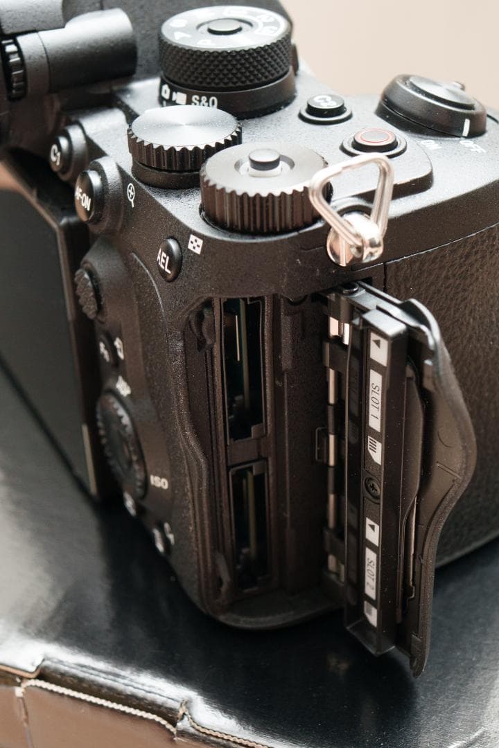 SONY α7R V ILCE-7RM5 ボディ 保護フィルム付き