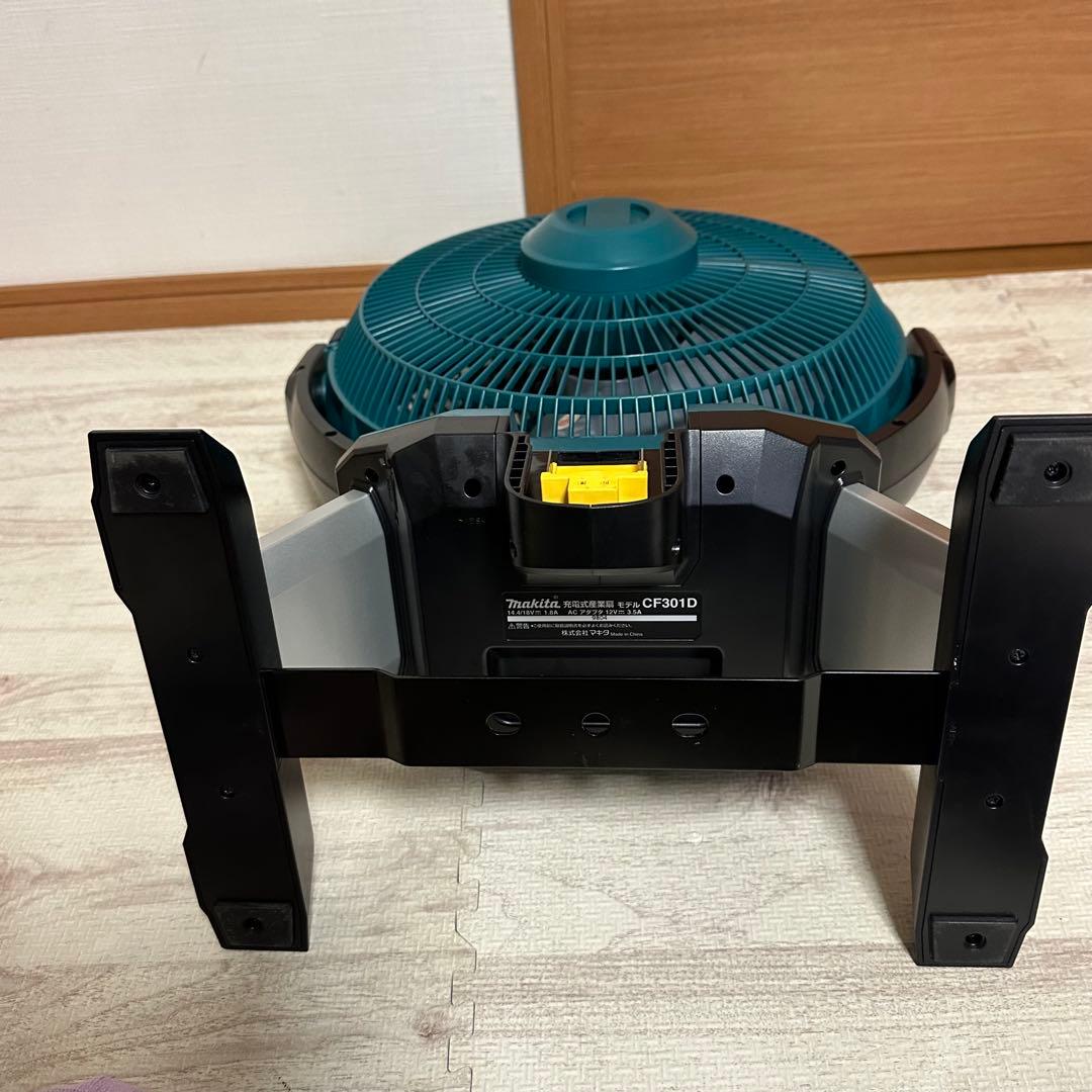 自動首振り／タイマー付 マキタ充電式ファンCF301D動作確認済み