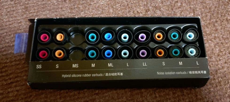 イヤホン MDR-EX600