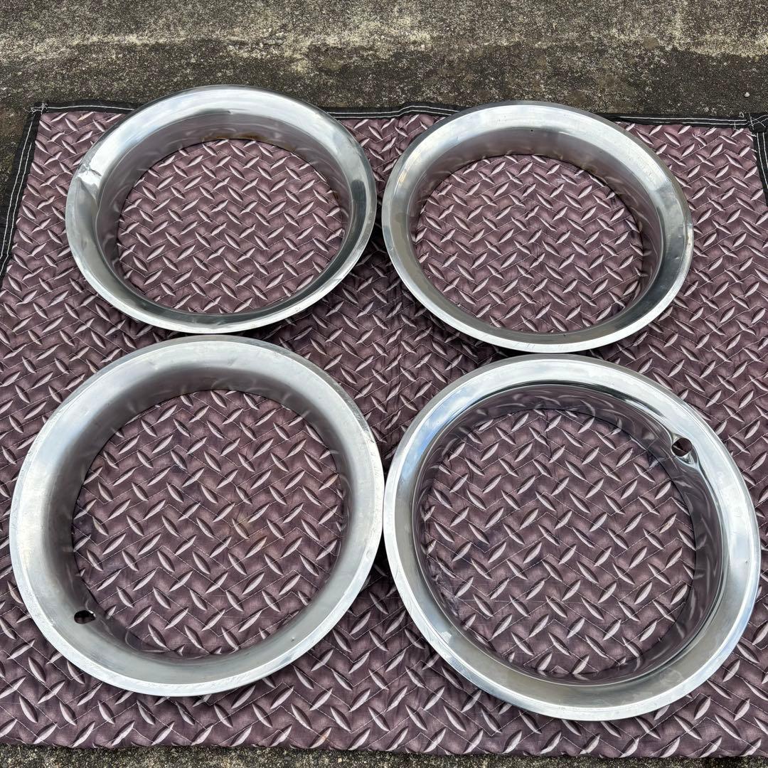 85elco様トリムリング　15インチ　メーカー不明