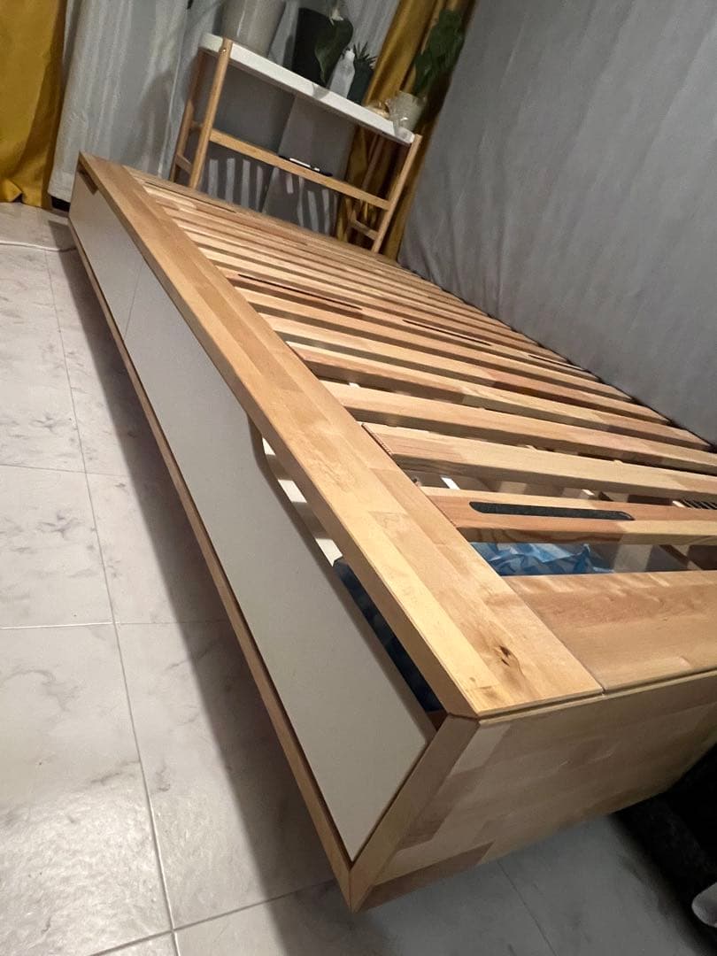 IKEA マンダール　ダブルサイズ　ベッドフレーム　140×200