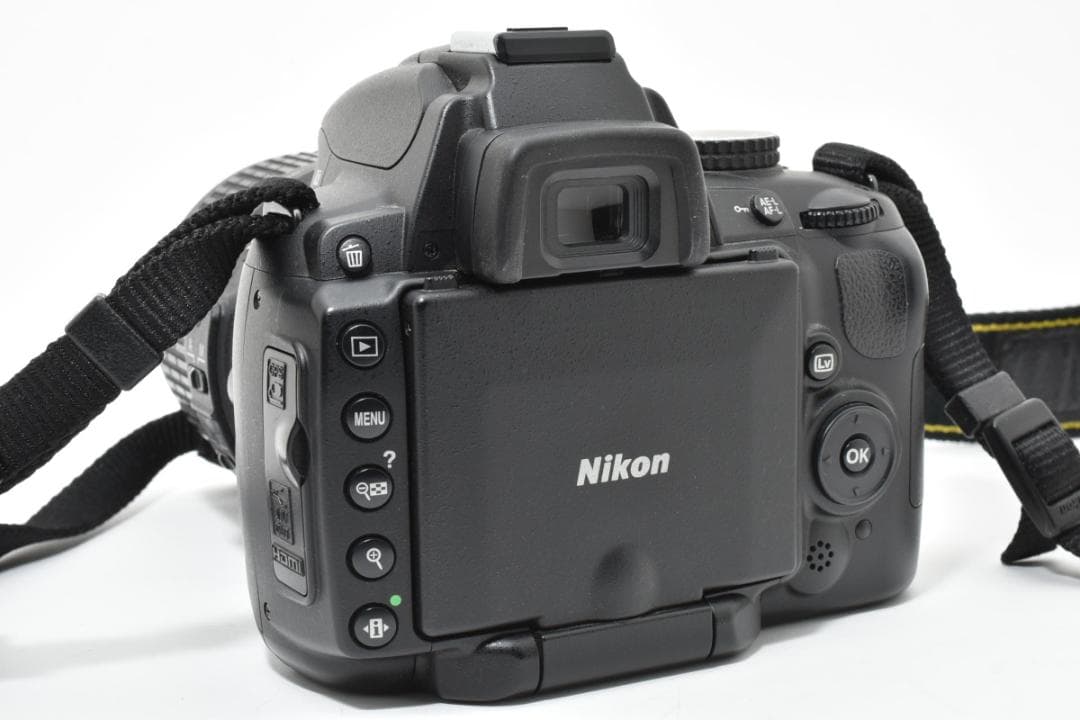 【大人気】 Nikon ニコン D5000 レンズキット デジタル一眼カメラ