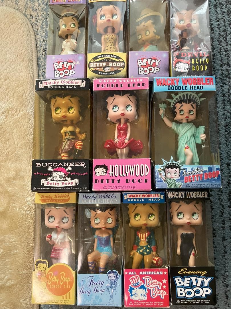ベティちゃん　フンコ　ボビンヘッド　２5体セット