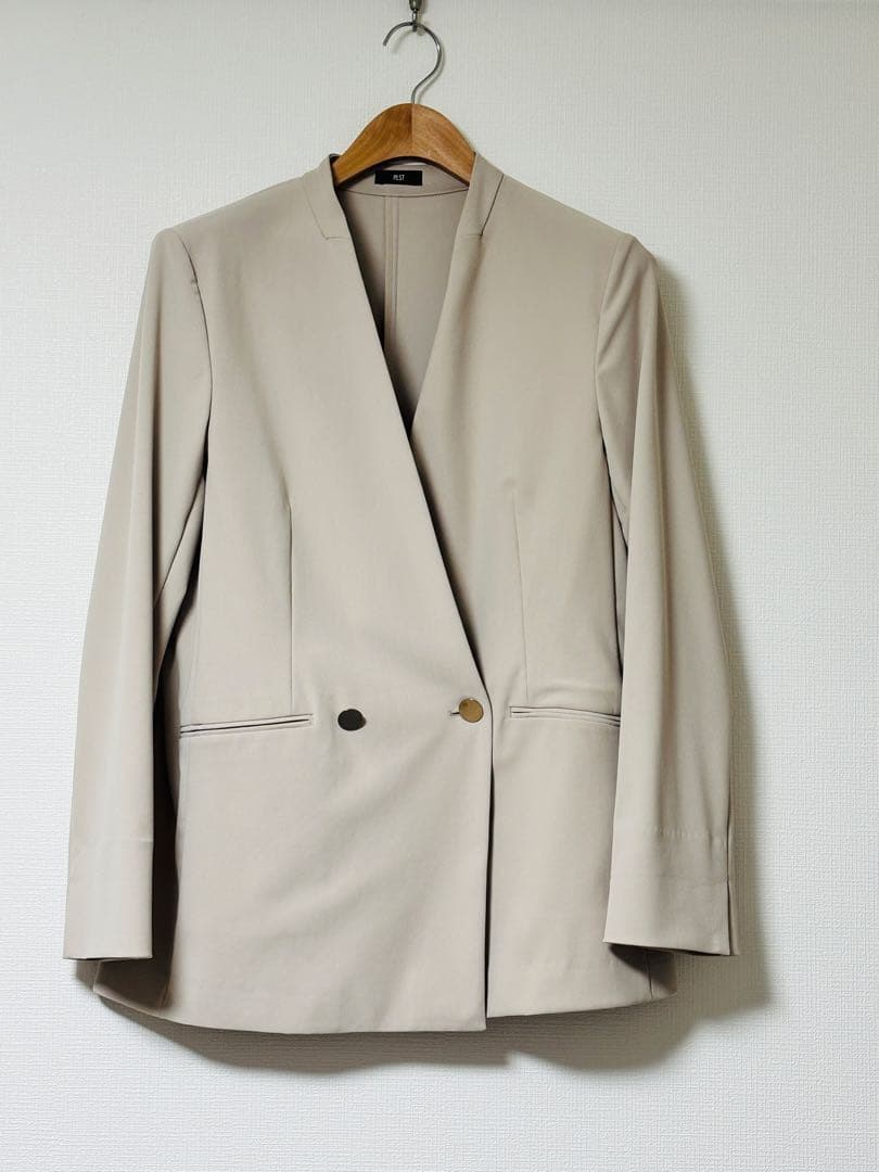 PLST ハイストレッチトリコットカラーレスダブルジャケット　ベージュ