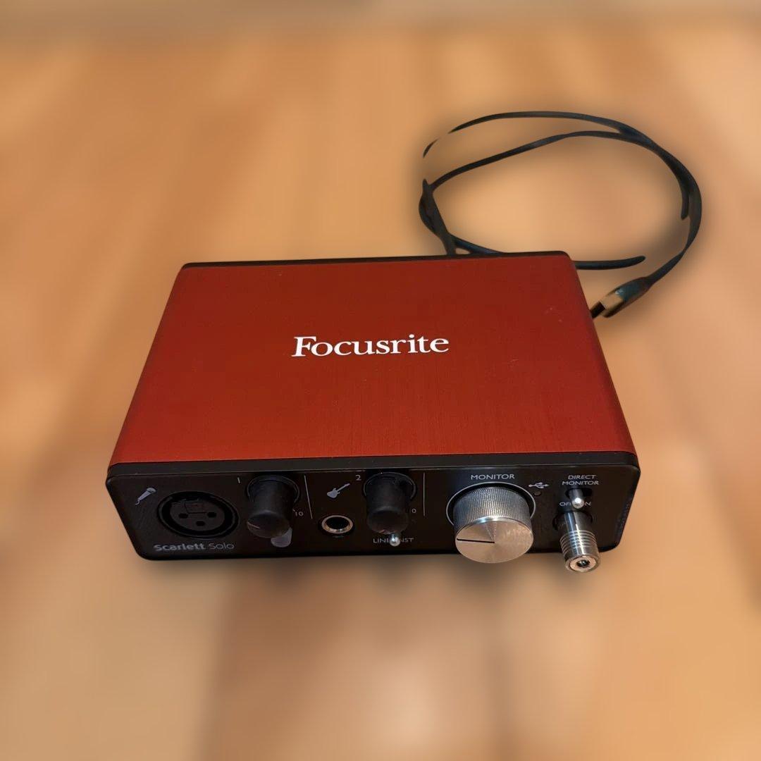 Focusrite Scarlett soloオーディオインターフェイス
