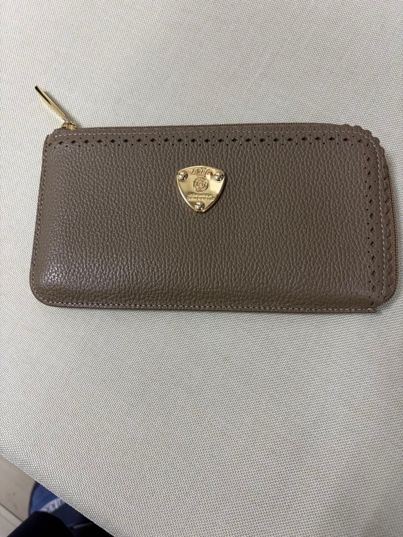 ATAS レザー長財布 アーモンド