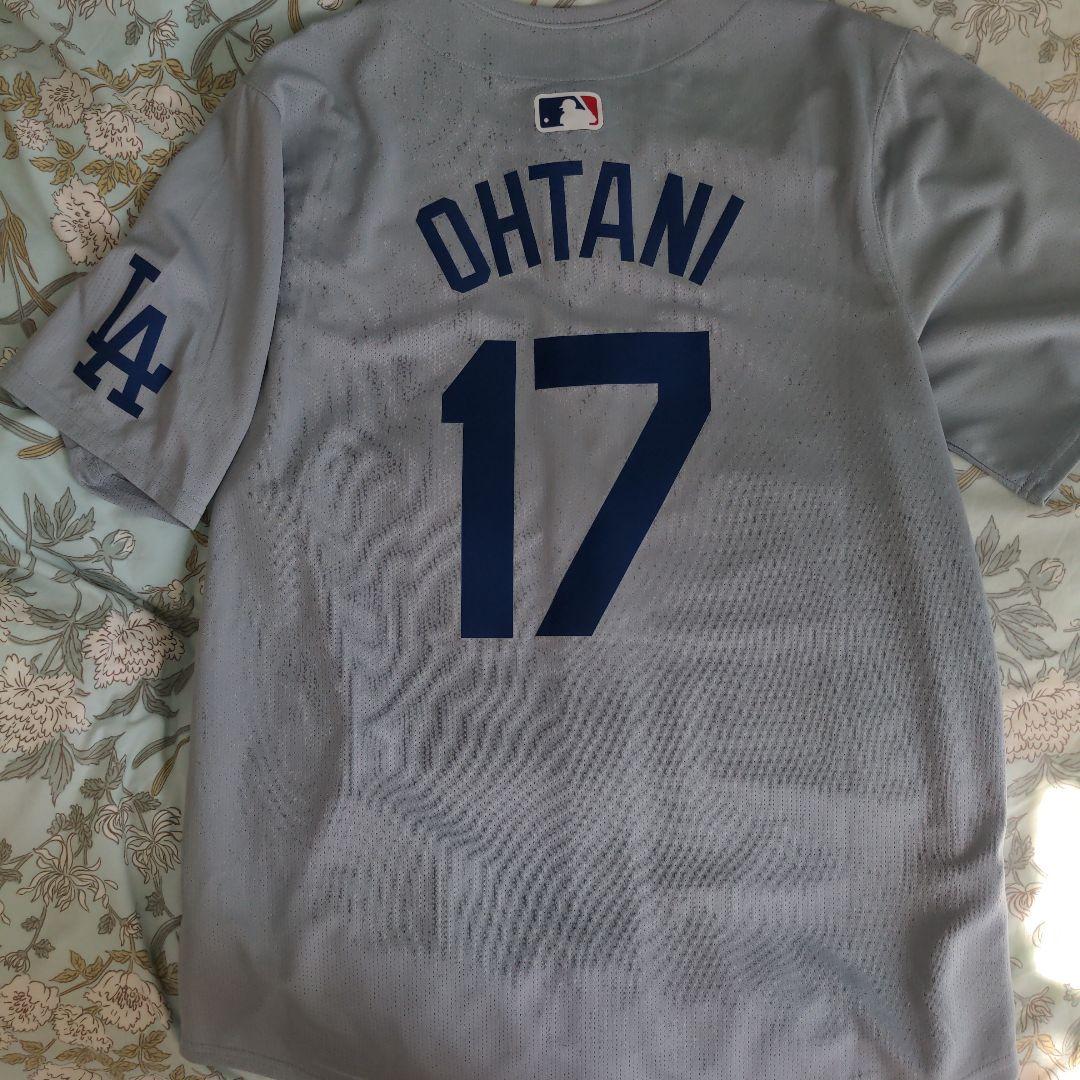 タフジン品　大谷翔平 ドジャースユニフォーム　グレー　Мサイズ　正規
