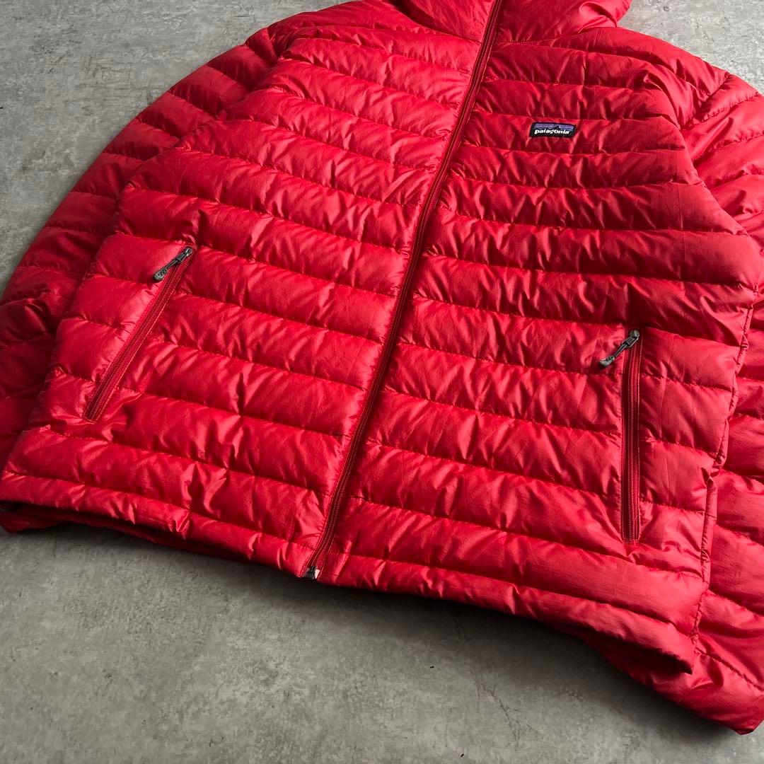 美品■patagonia パタゴニア【M】ダウンセーター ジップ フーディ 赤