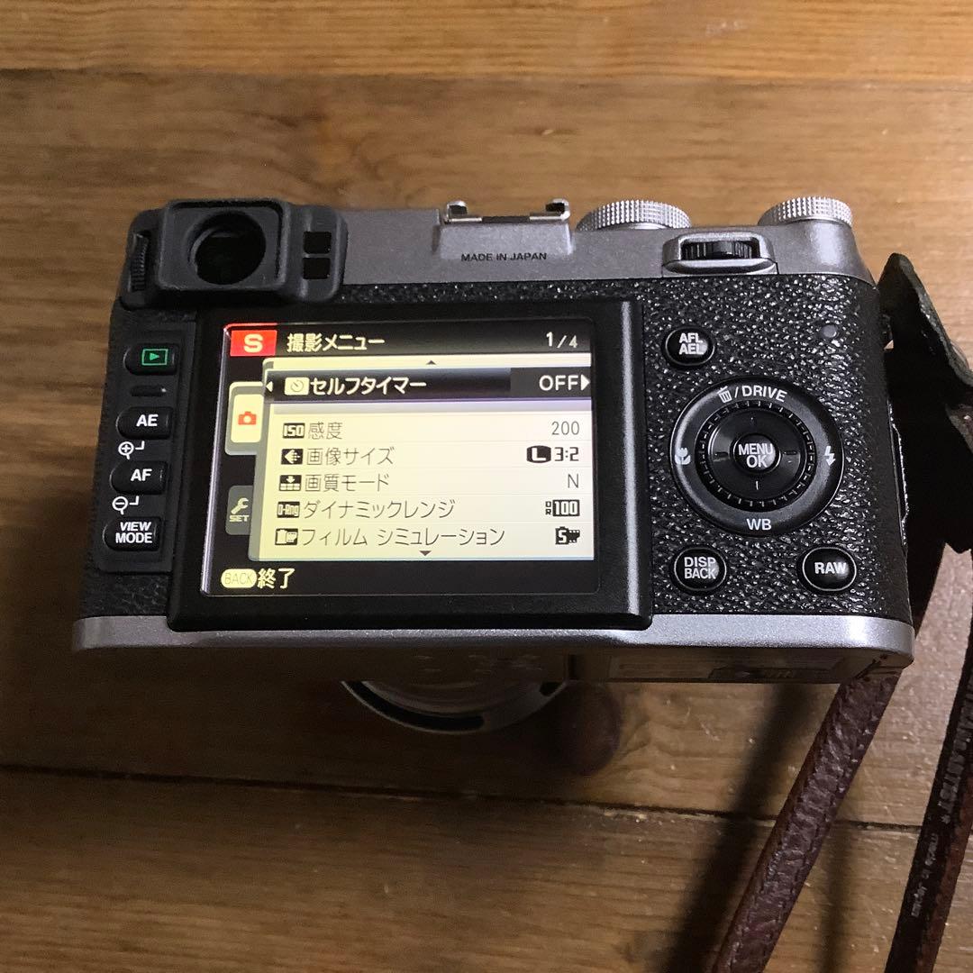 最終価格です。富士フィルム　X100 付属品多数あり！