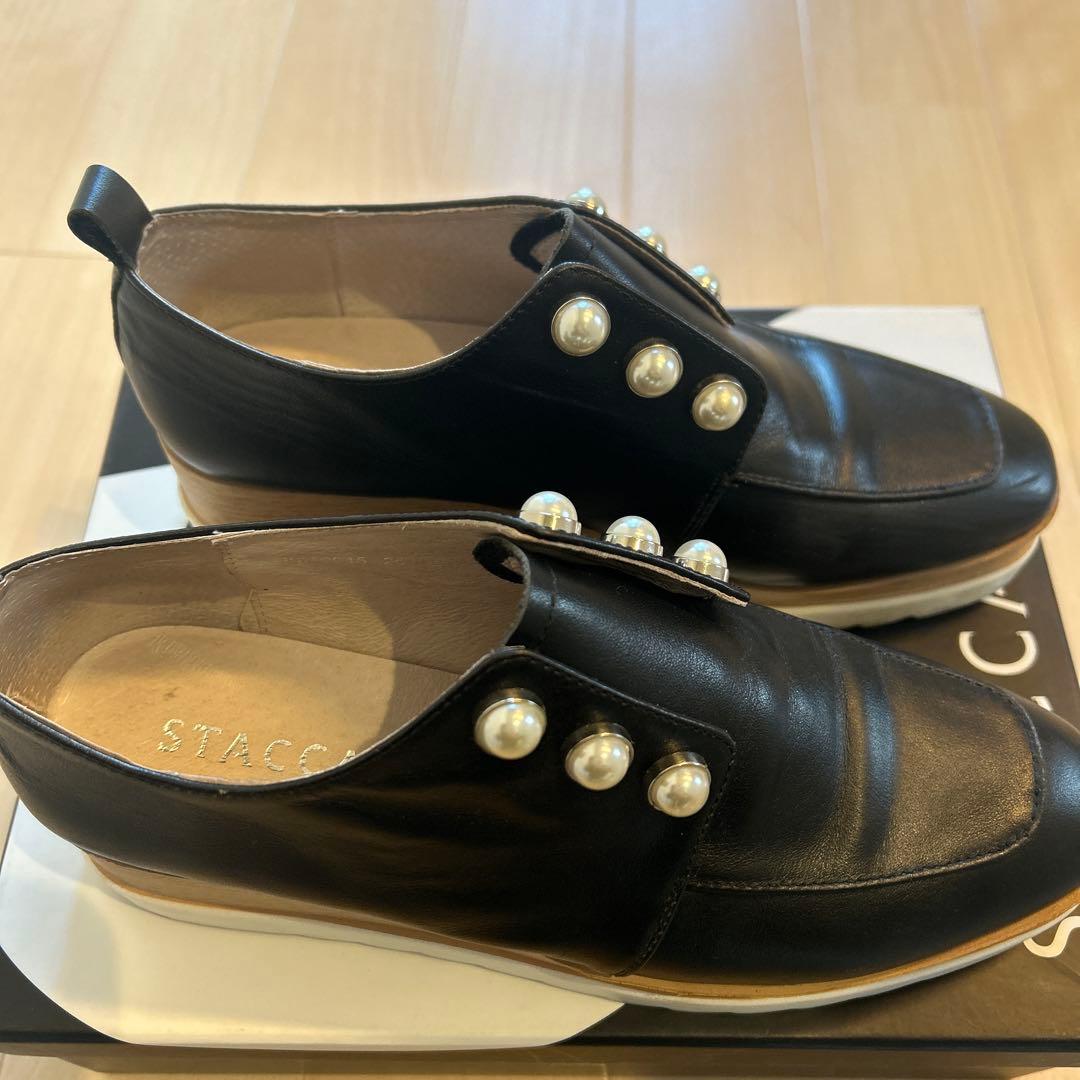 STACCATO スタッカート メイジーパールプラットフォーム　黒　厚底　25㎝