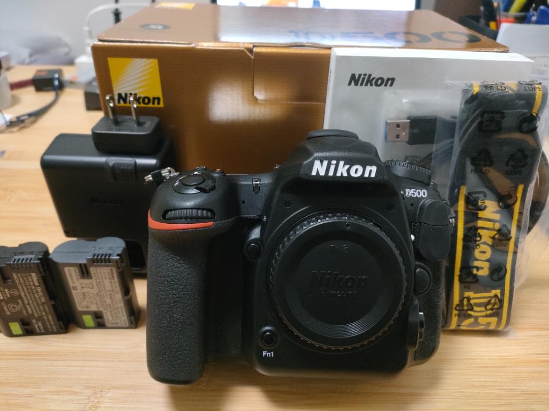 シャッター回数【4329枚】Nikon デジタル一眼レフカメラ D500 ボディ