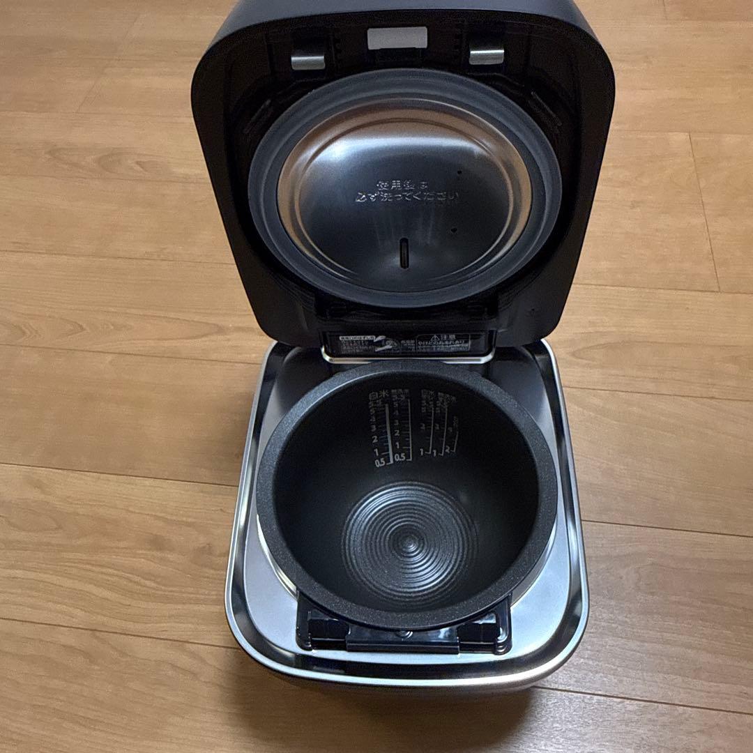 東芝真空圧力IHジャー炊飯器　RC-10ZWW