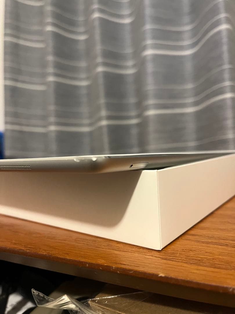 Apple iPad Air初代128GB Wifi+cellular