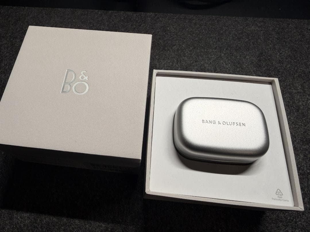 Bang & Olufsen Beoplay Elevenワイヤレスイヤホン