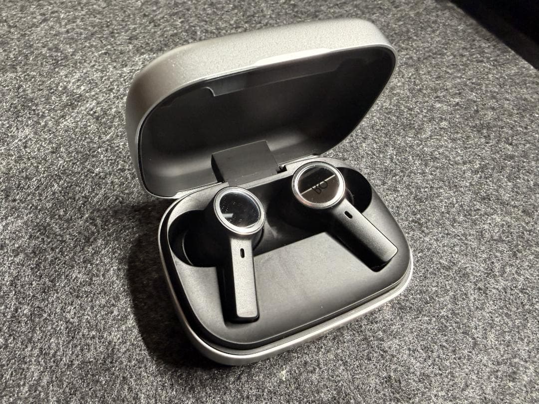 Bang & Olufsen Beoplay Elevenワイヤレスイヤホン