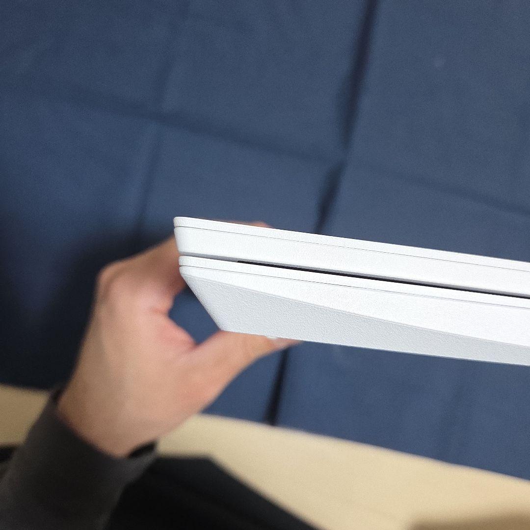 展示品　NEC LAVIE N15 PC-N155EJAW パールホワイト