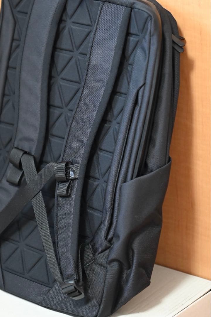 新品★格安　THE NORTH FACE シャトルデイパック ブラック