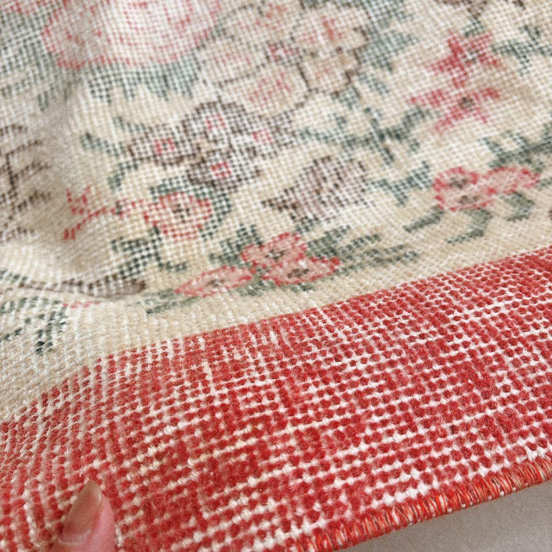 トルコ　ヴィンテージ ラグ　フローラル　ピンク