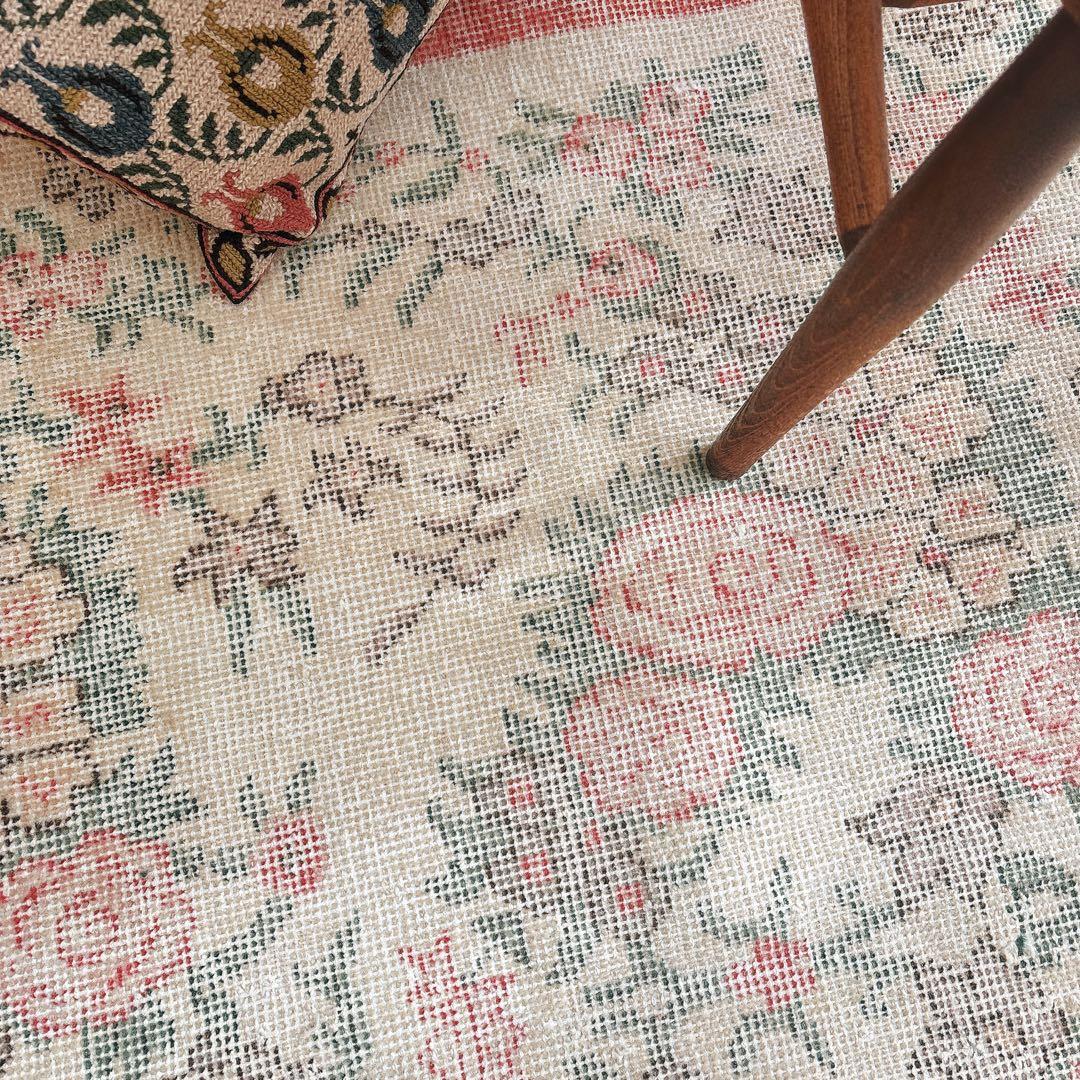 トルコ　ヴィンテージ ラグ　フローラル　ピンク