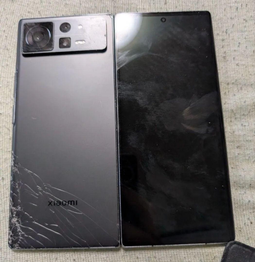 Xiaomi Mix Fold 2 12GB/512GB Dual SIMフリー